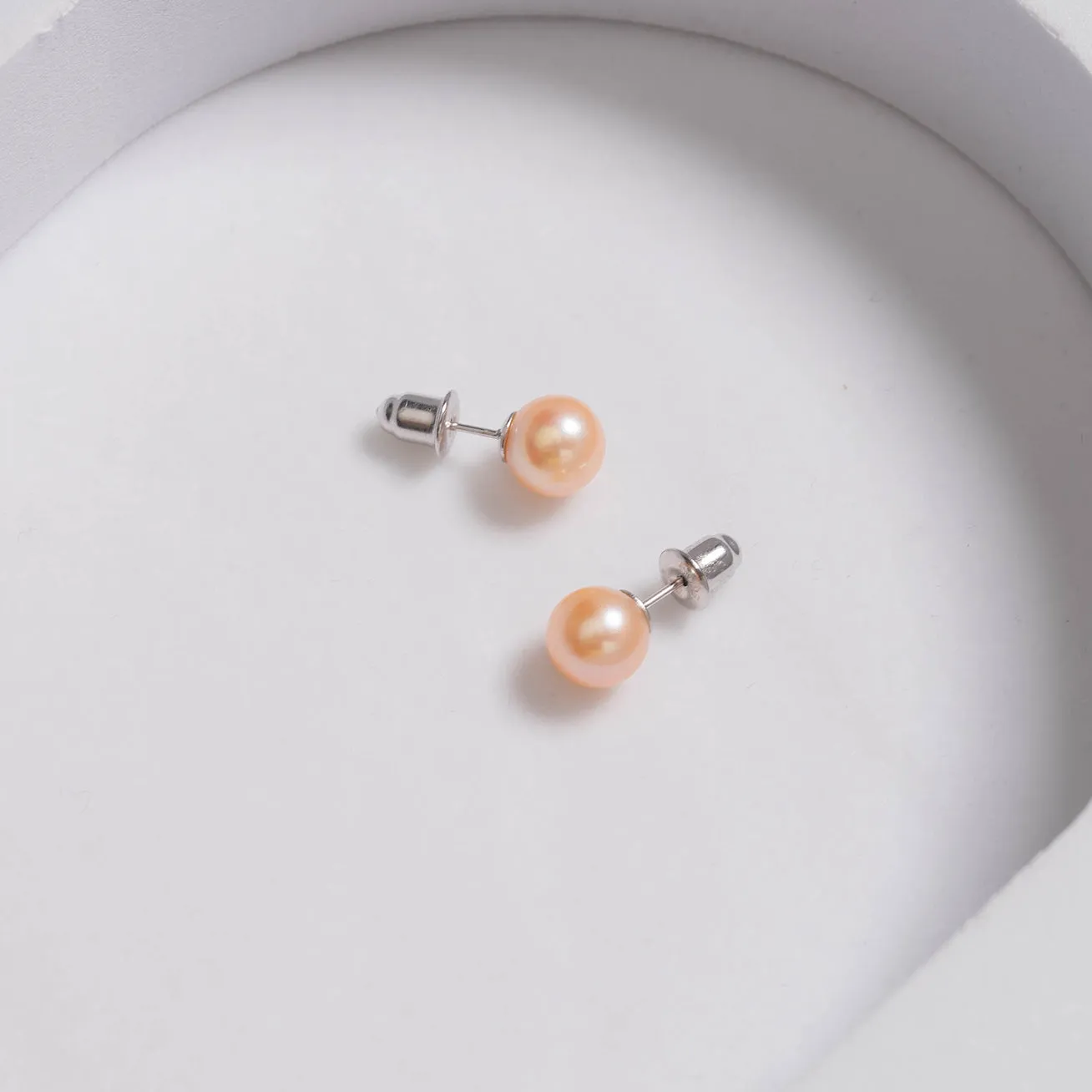 18K Gold? Top Grade Pink Freshwater Pearl Stud Earrings KE00059