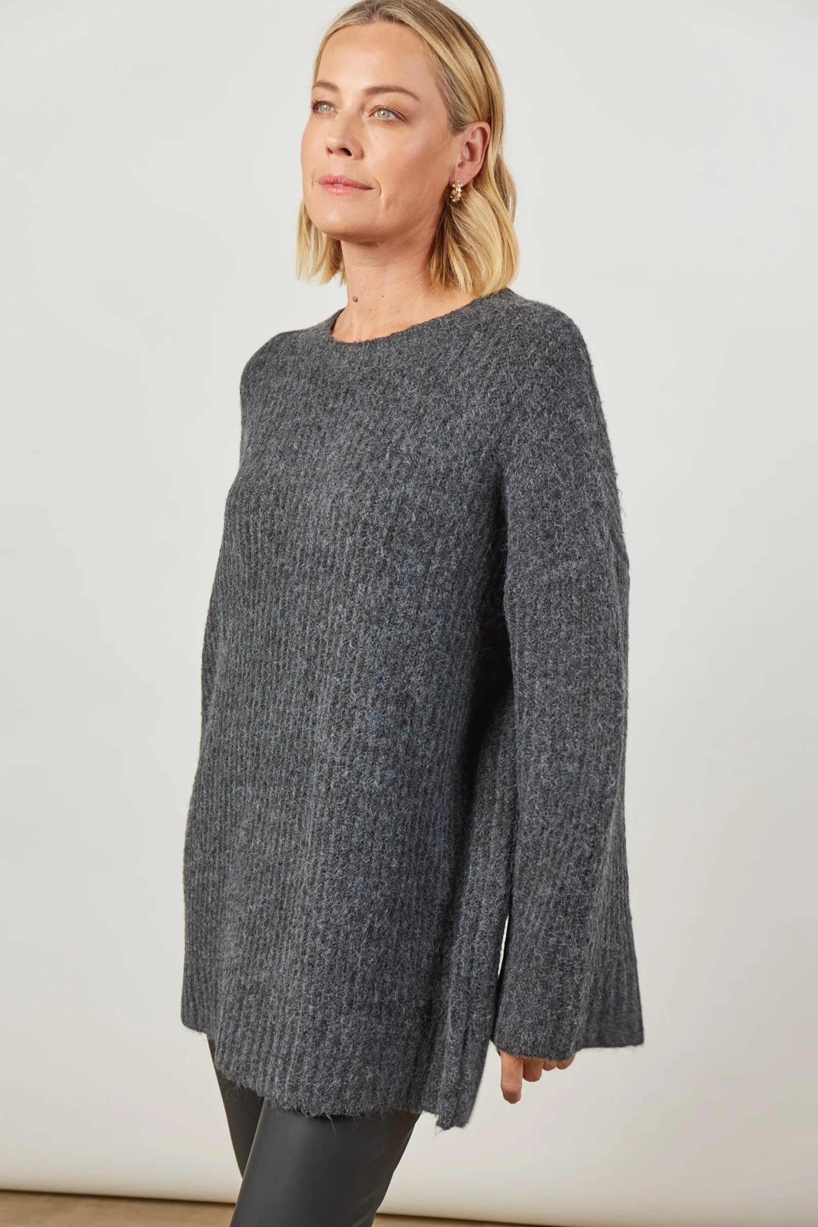 Avenue Oversized Jumper - Ash Black