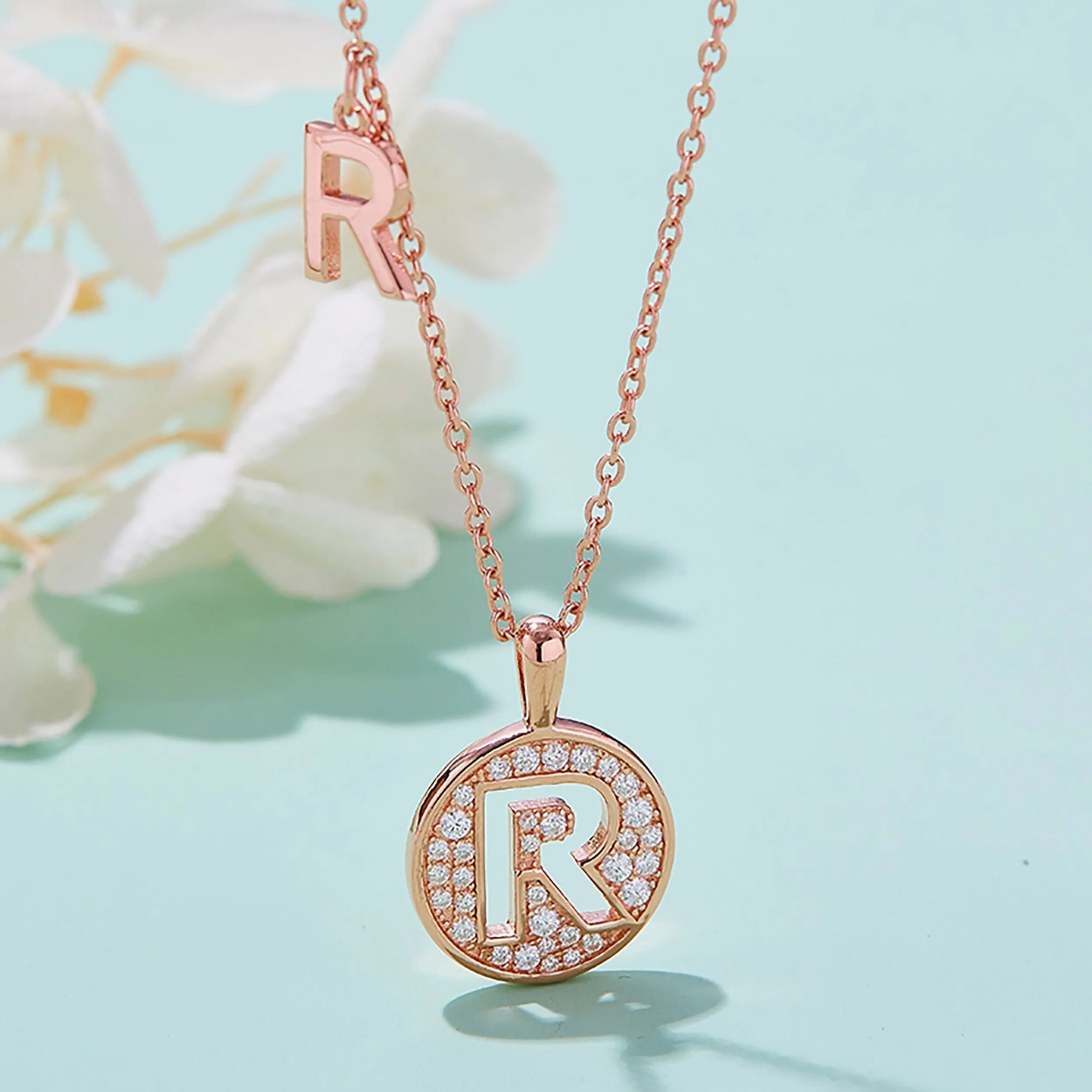 Customized R Letter Moissanite Diamond Necklace