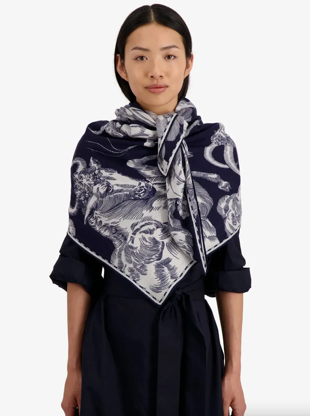 INOUI EDITIONS - Square 130 Astrologie Scarf in Dark Blue