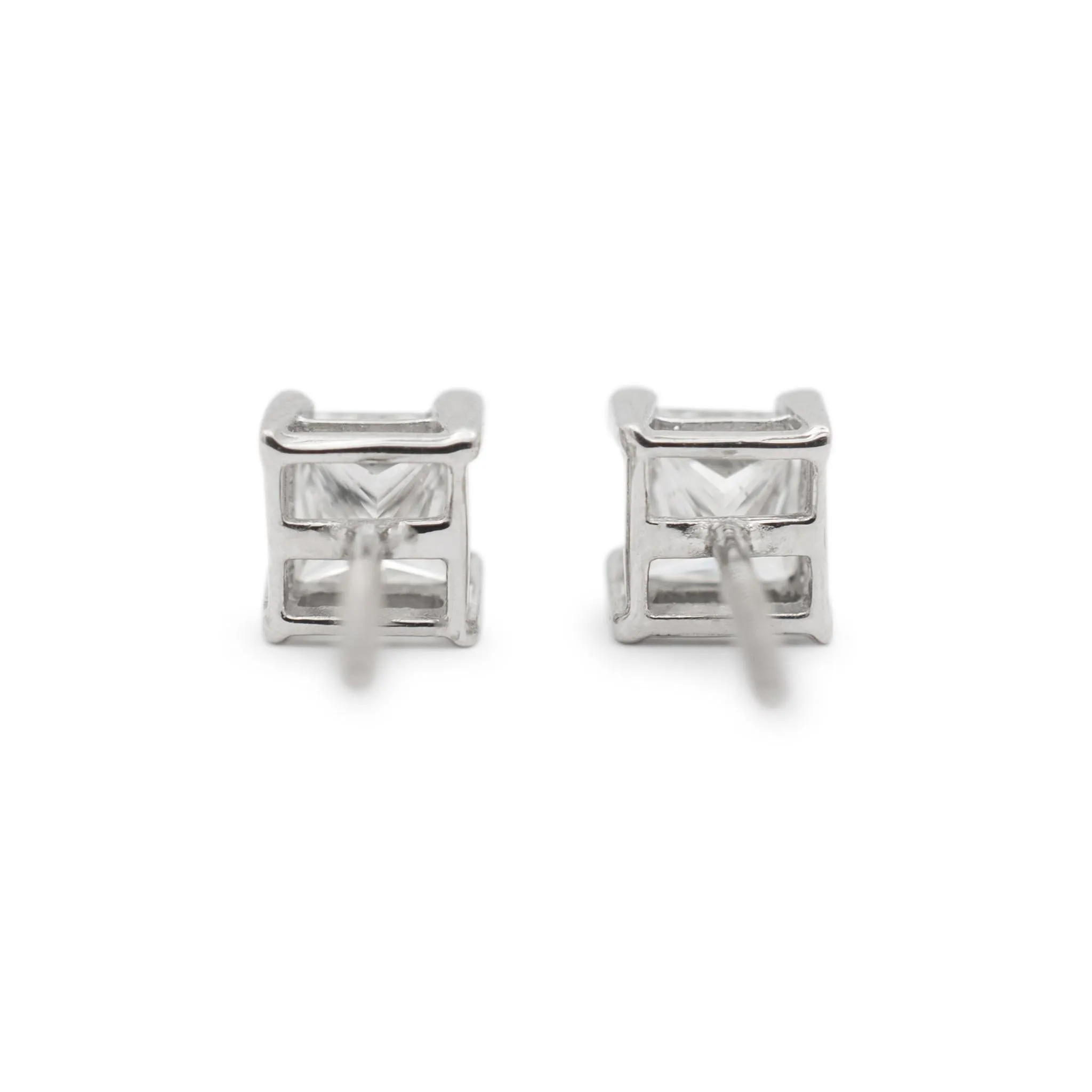 Ladies 14K White Gold 1.00CT Princess Cut Diamond Screw Back Stud Earrings