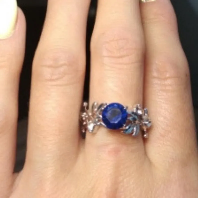 Lucky Vine Blue Gem Ring