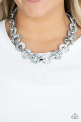 Paparazzi Fashionista Fever Silver Necklace Set