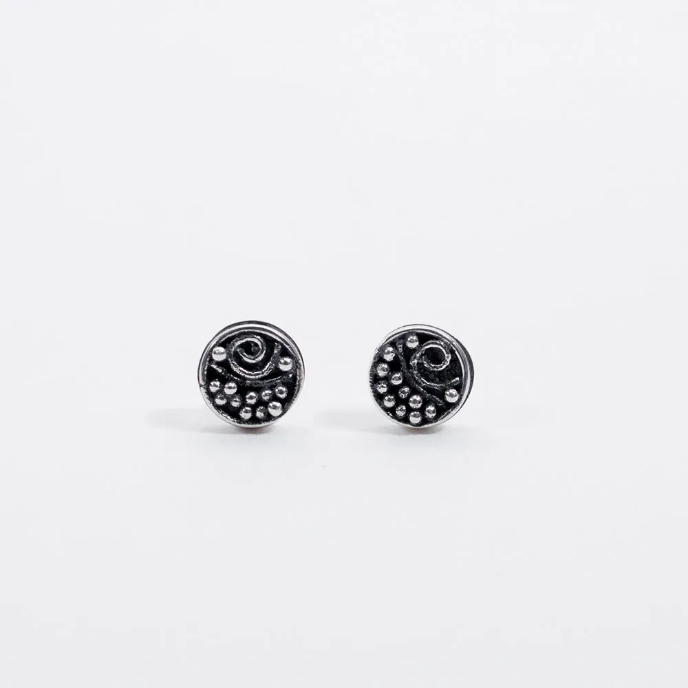 Silver Round Kebaikan Circle Studs