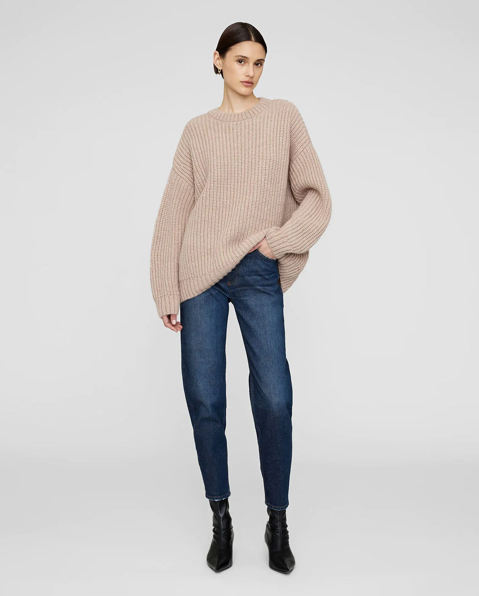 SYDNEY CREW SWEATER / CAMEL